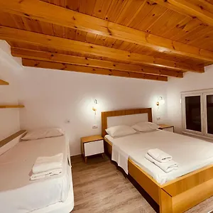 Vila Anxhelo Vlorë